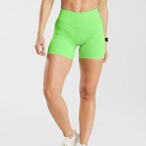 NWT Gymshark Sweat Seamless Sculpt Shorts in Lime Green